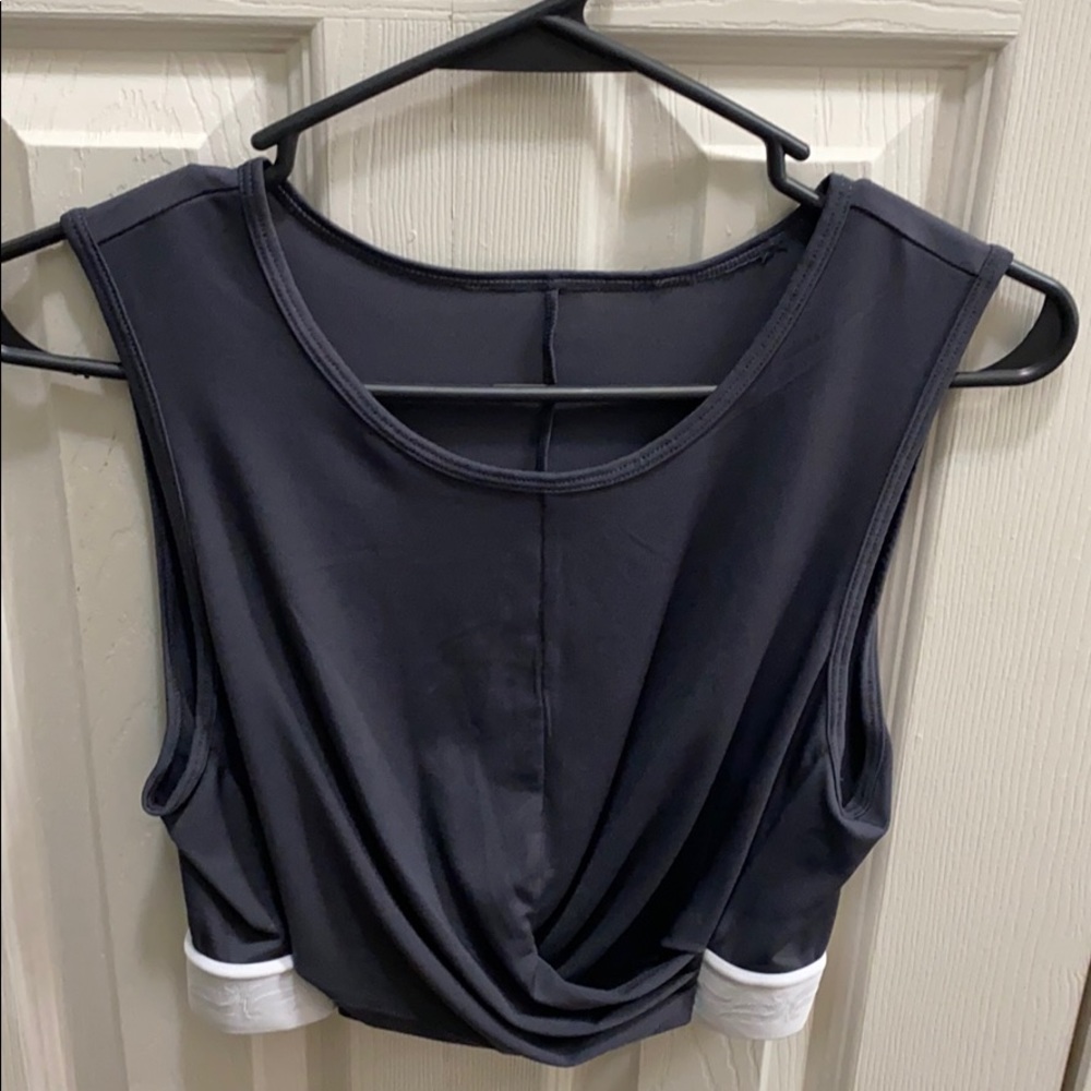 Fabletics Pia powertouch light front twist tank